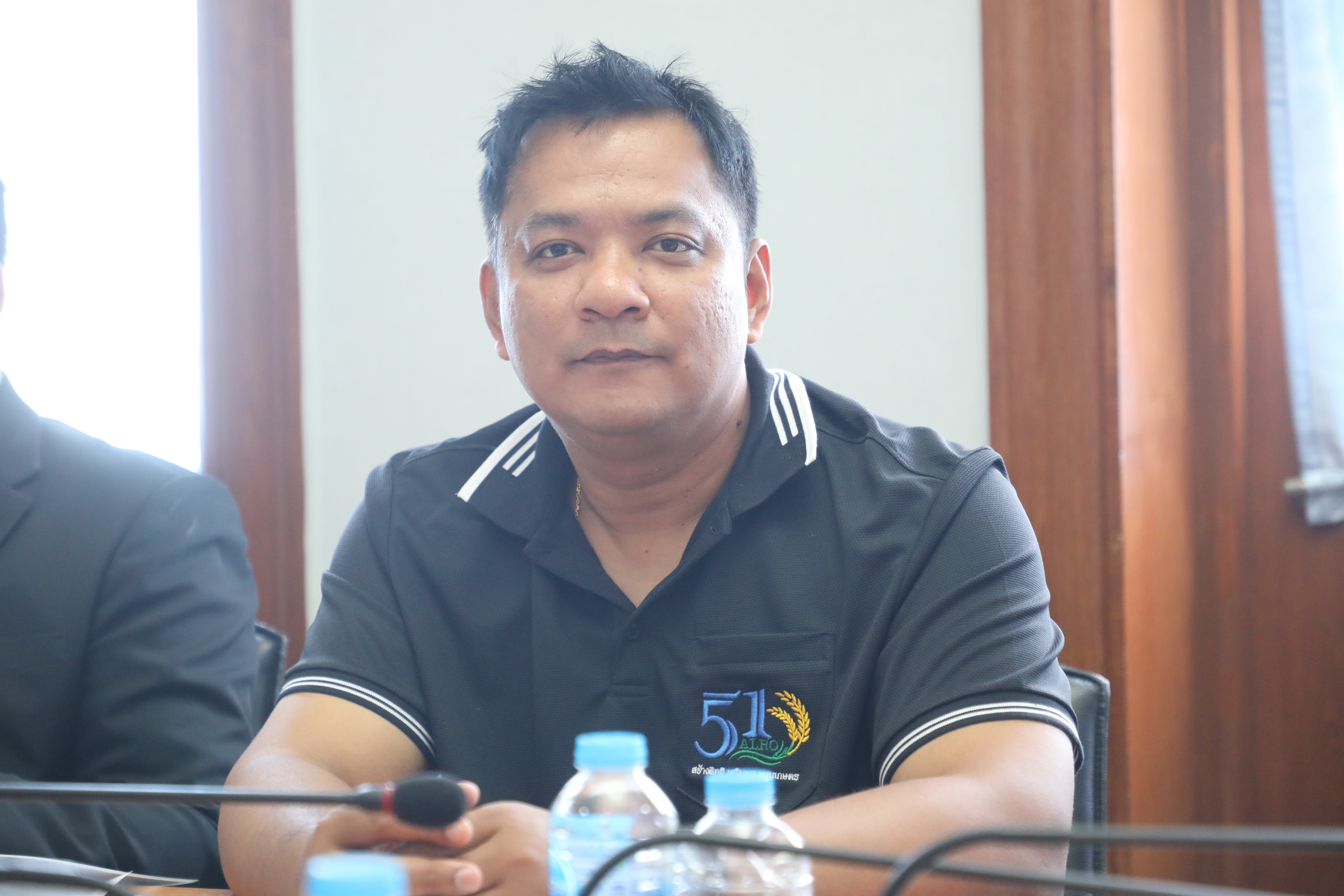 title - ส.ป.ก. ประชุมแนวทางปฏิบัติตามกฎกระทรวงการแบ่งแยกหรือโอนสิทธิในที่ดินของผู้ได้รับสิทธิโดยการปฏิรูปที่ดินเพื่อเกษตรกรรม พ.ศ. 2567 กรณีการแบ่งแยกหรือโอนสิทธิในที่ดินไปยัง ส.ป.ก.